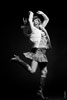 Фото финиш фотосессии радиоведущей Алисы Селезневой: фото девушки в полный рост в прыжке