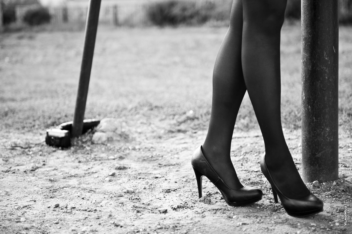 Фото женских ног на высоких каблуках (фото «По стопам Хельмута Ньютона»)