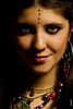 Студийный женский фотопортрет в индийском образе из портфолио девушки-модели